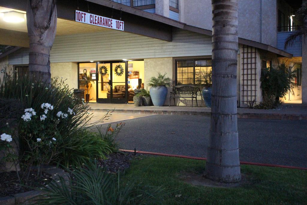 O'Cairns Inn And Suites Lompoc Eksteriør bilde