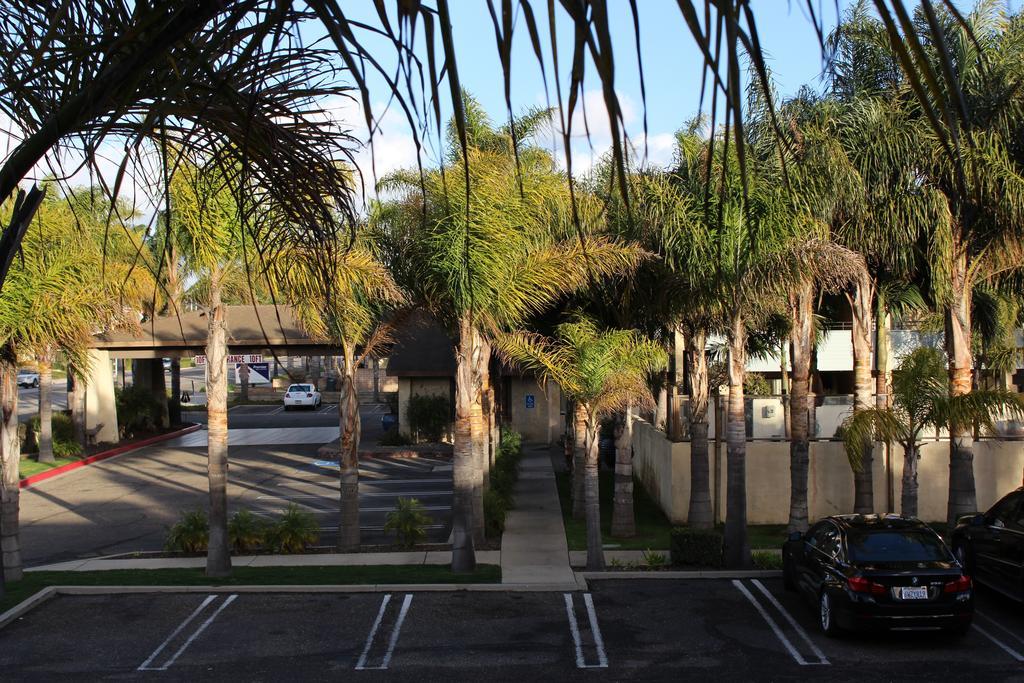 O'Cairns Inn And Suites Lompoc Eksteriør bilde