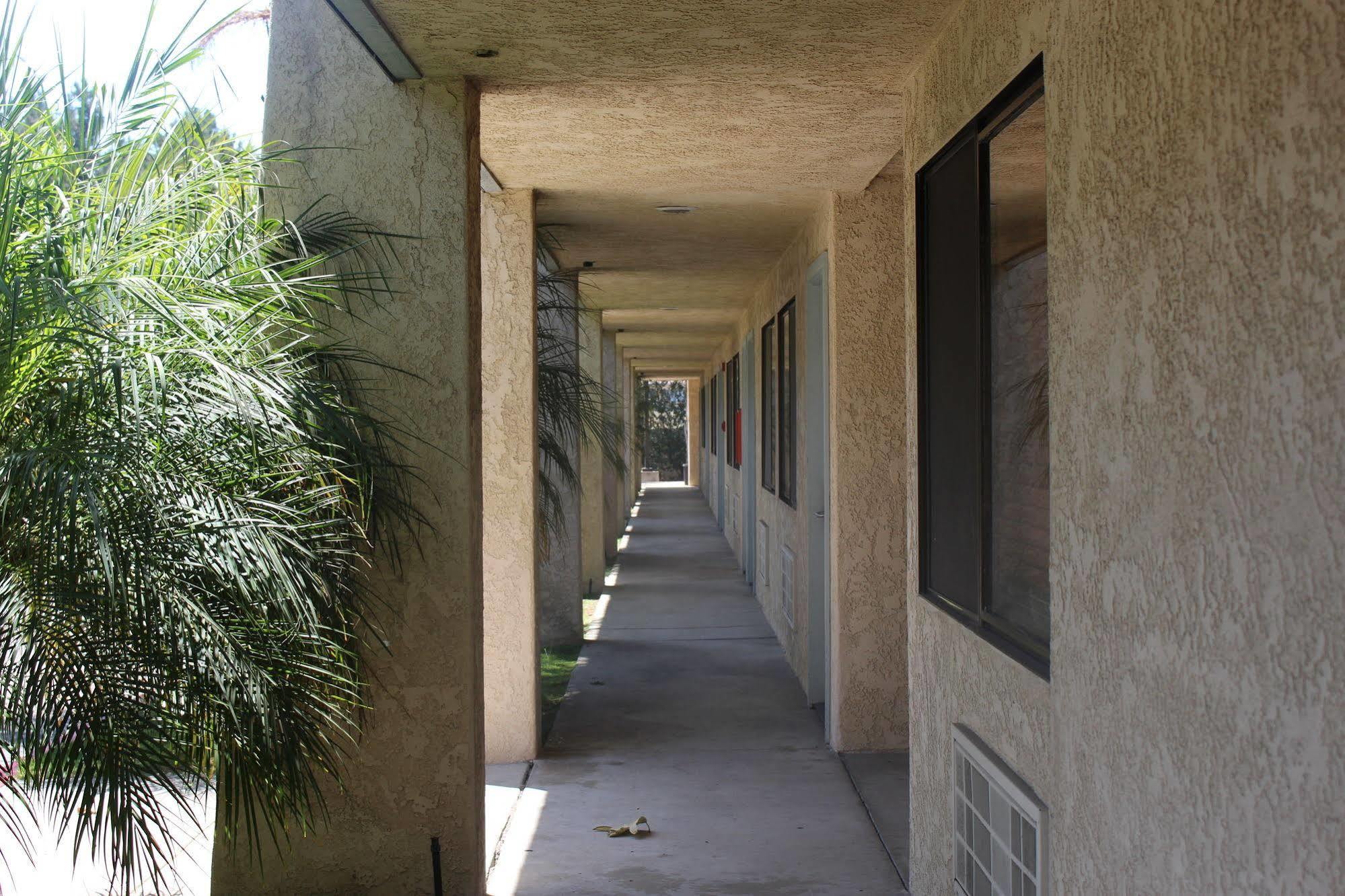 O'Cairns Inn And Suites Lompoc Eksteriør bilde