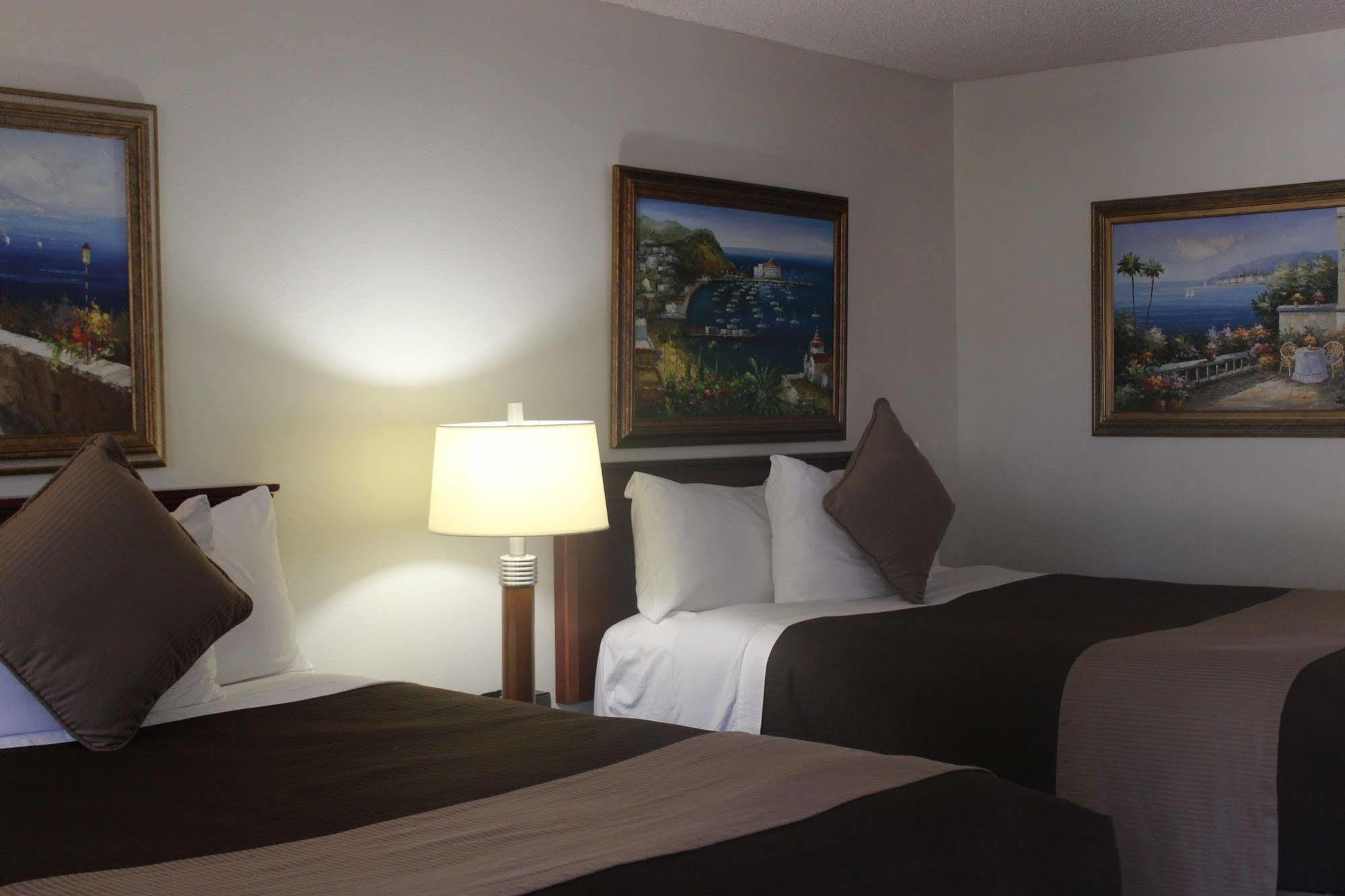 O'Cairns Inn And Suites Lompoc Eksteriør bilde
