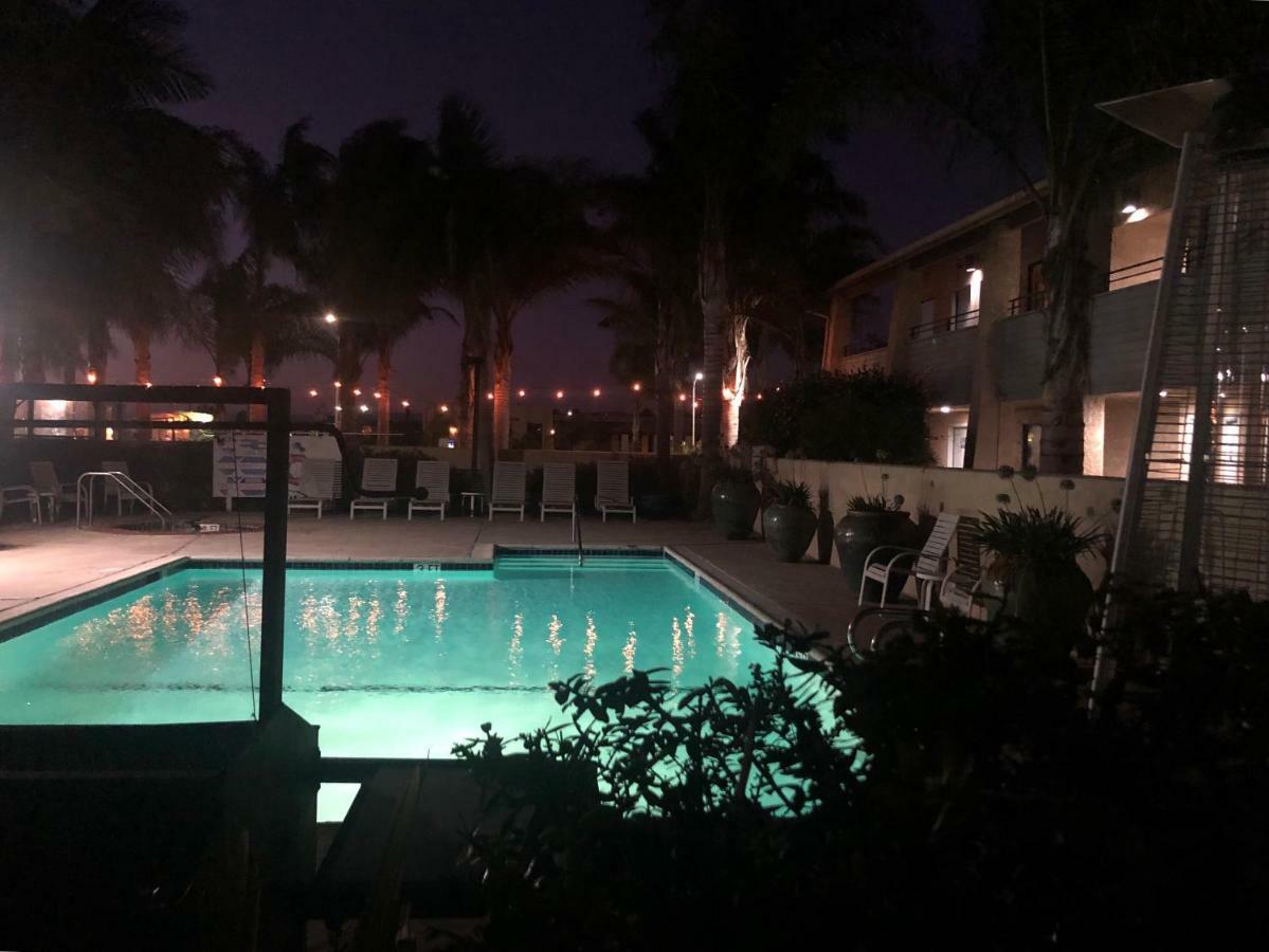 O'Cairns Inn And Suites Lompoc Eksteriør bilde
